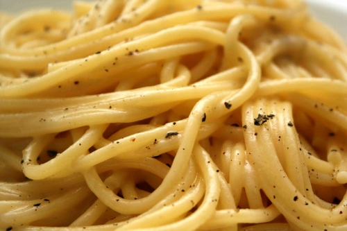 Spaghetti caccio e peppe (40).jpg