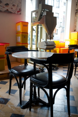 bar Anvers, barista, slow drip coffee, Café Normo